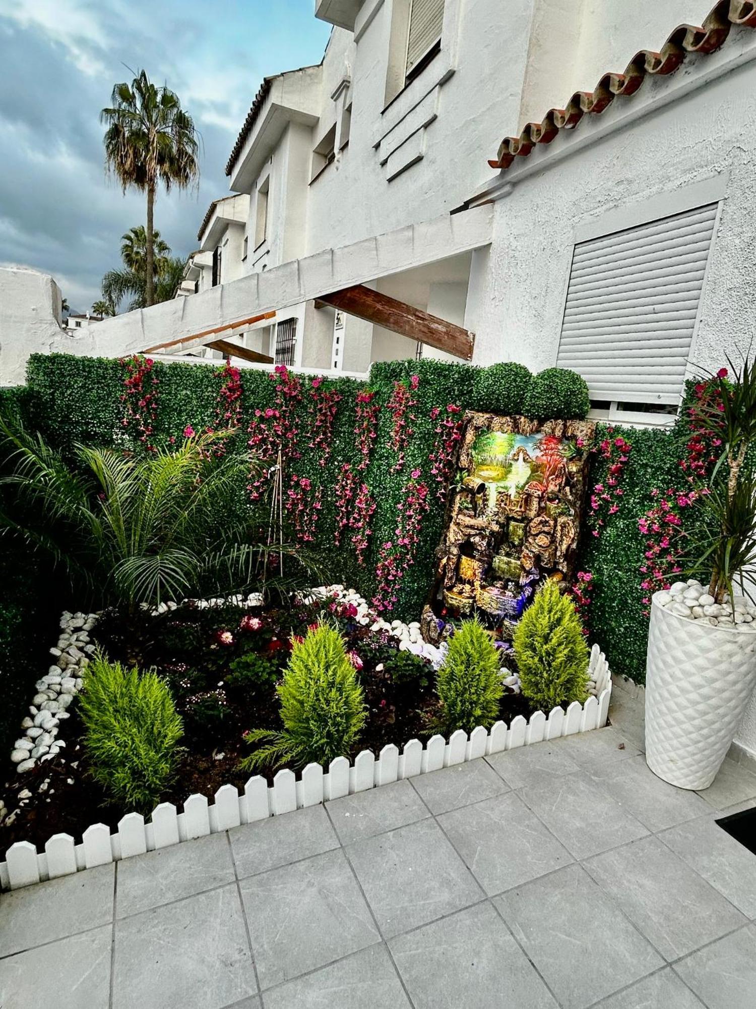 Serenity Luxury , Puerto Banus マルベーリャ エクステリア 写真
